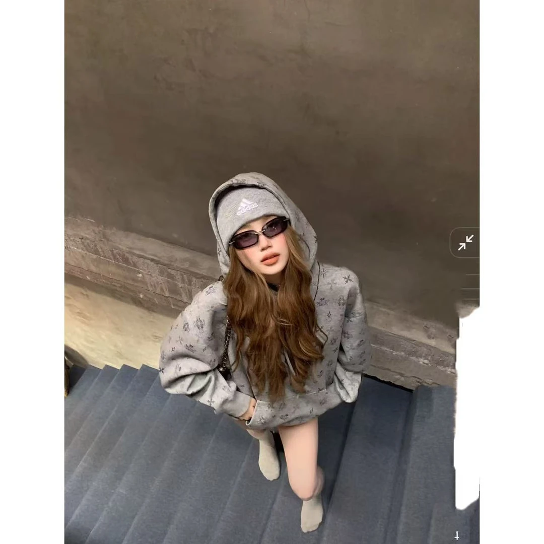 徐秋阳 满印土星卫衣  百搭时尚休闲春季新款显瘦显白卫衣11763-1