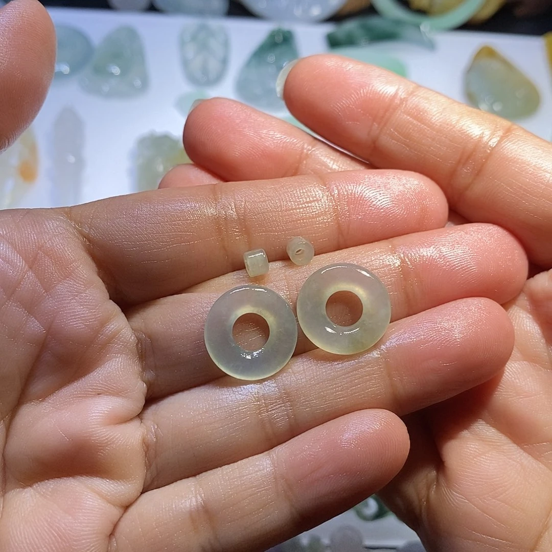 未镶嵌定制翡翠甜甜圈