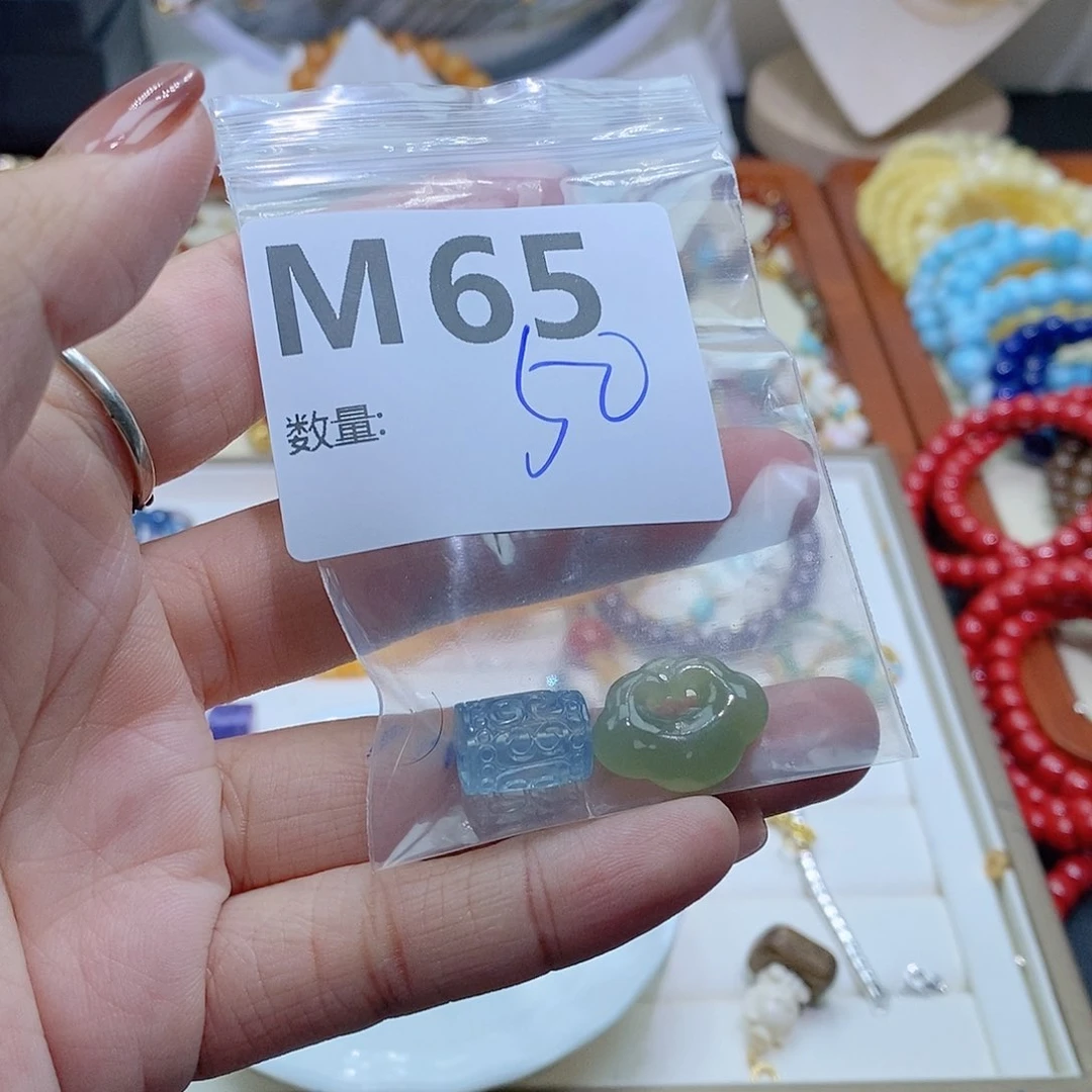 和田玉珠宝半成品未镶嵌可***多M65
