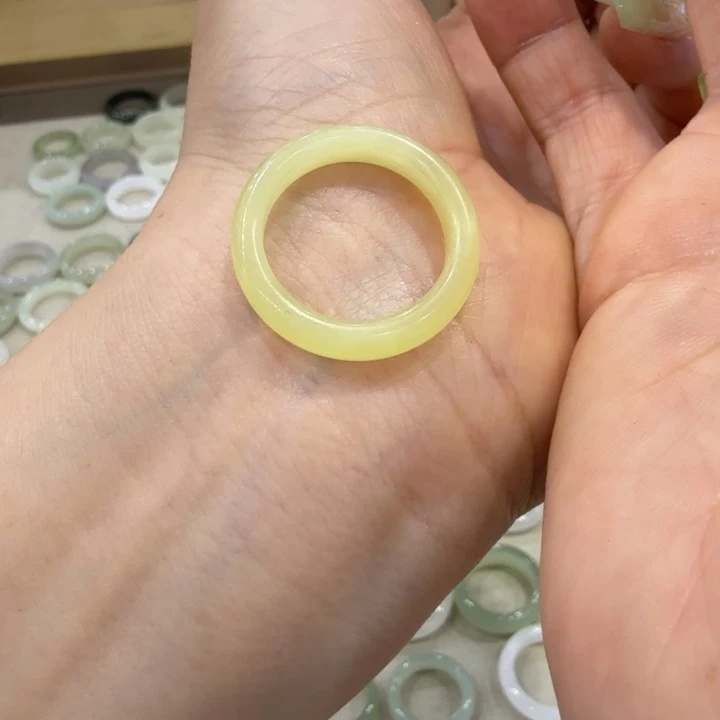 ***端和田玉戒指未镶嵌