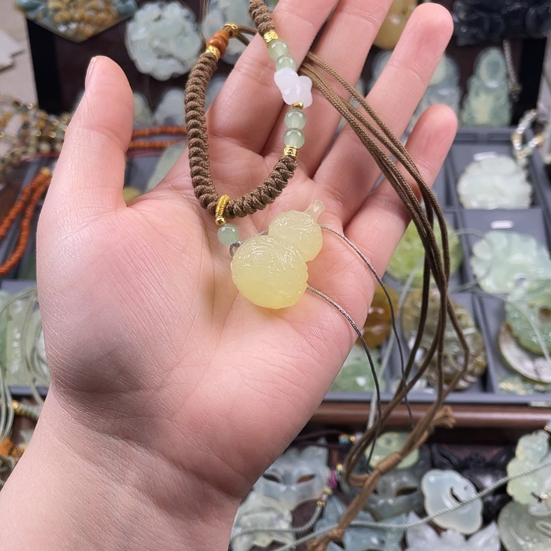 拾****蛇纹石玉合金颈饰