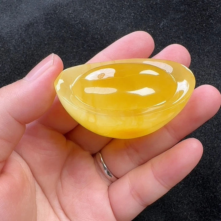 蜜蜡未镶嵌珠宝奇石