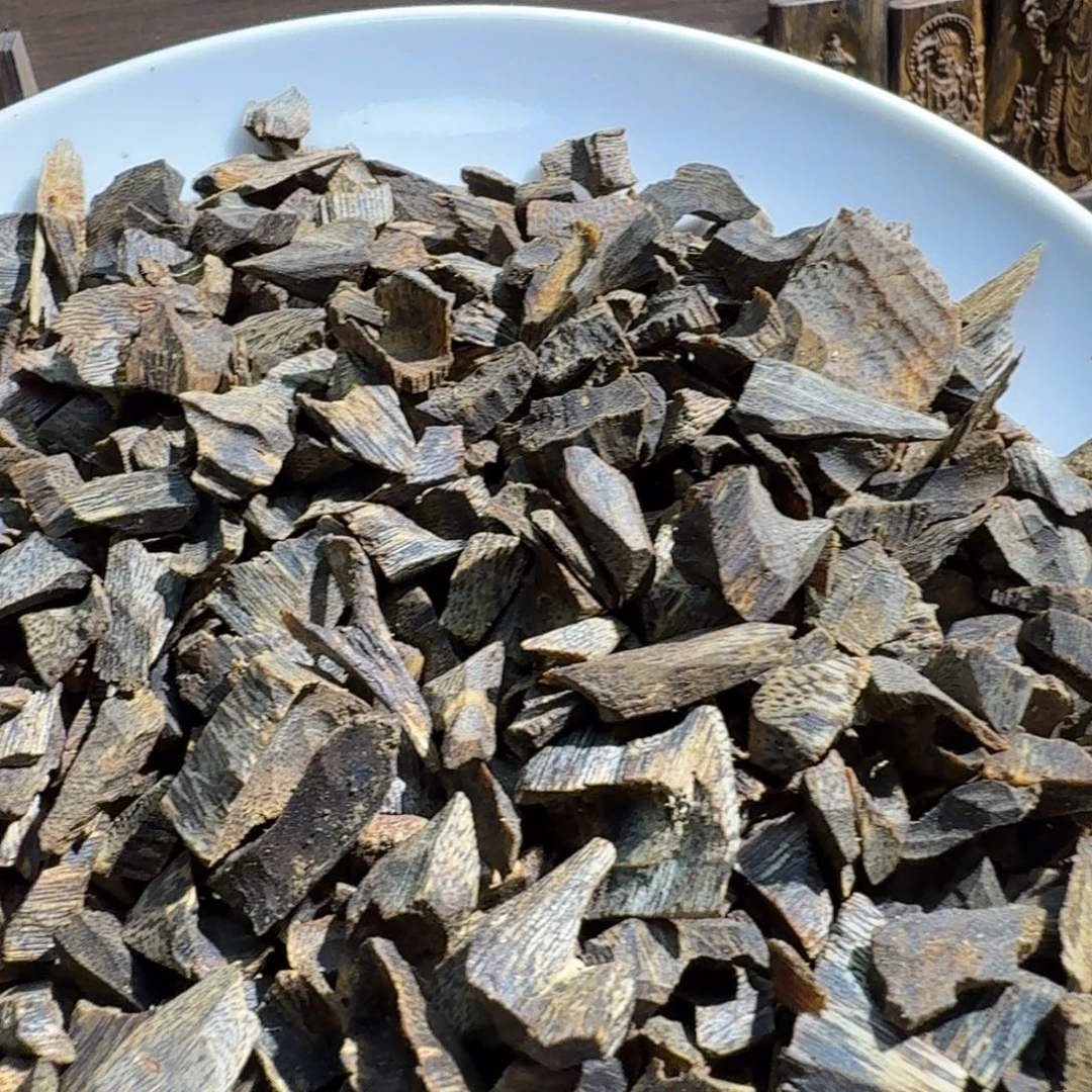 军***心沉香沉香碎屑绿棋楠壳子肉块料51克