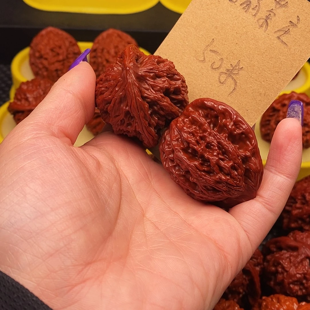 文玩核桃吊坠福**庄虎头