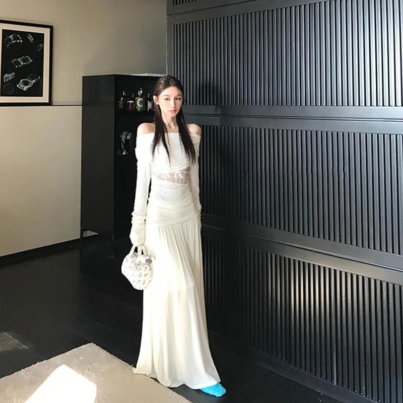 2025年春夏新款设计感一字肩镂空蕾丝褶皱打底衫配温柔风半身裙子