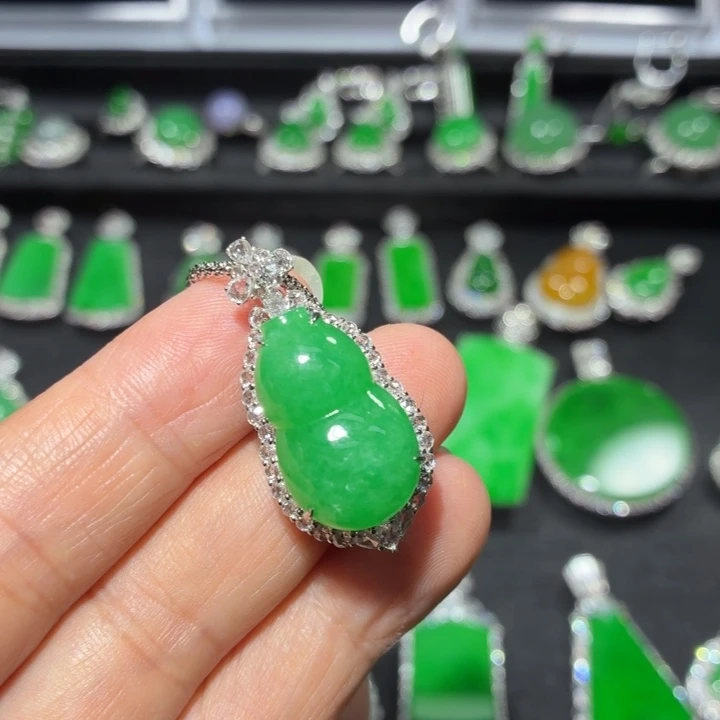 翡翠18K金镶嵌吊坠(不含链)翡翠
