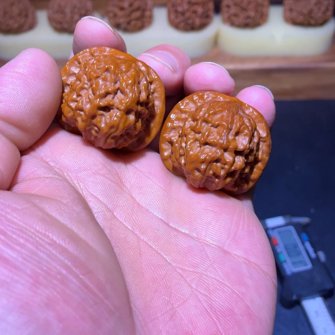 吊坠文玩核桃瓷娃娃核桃