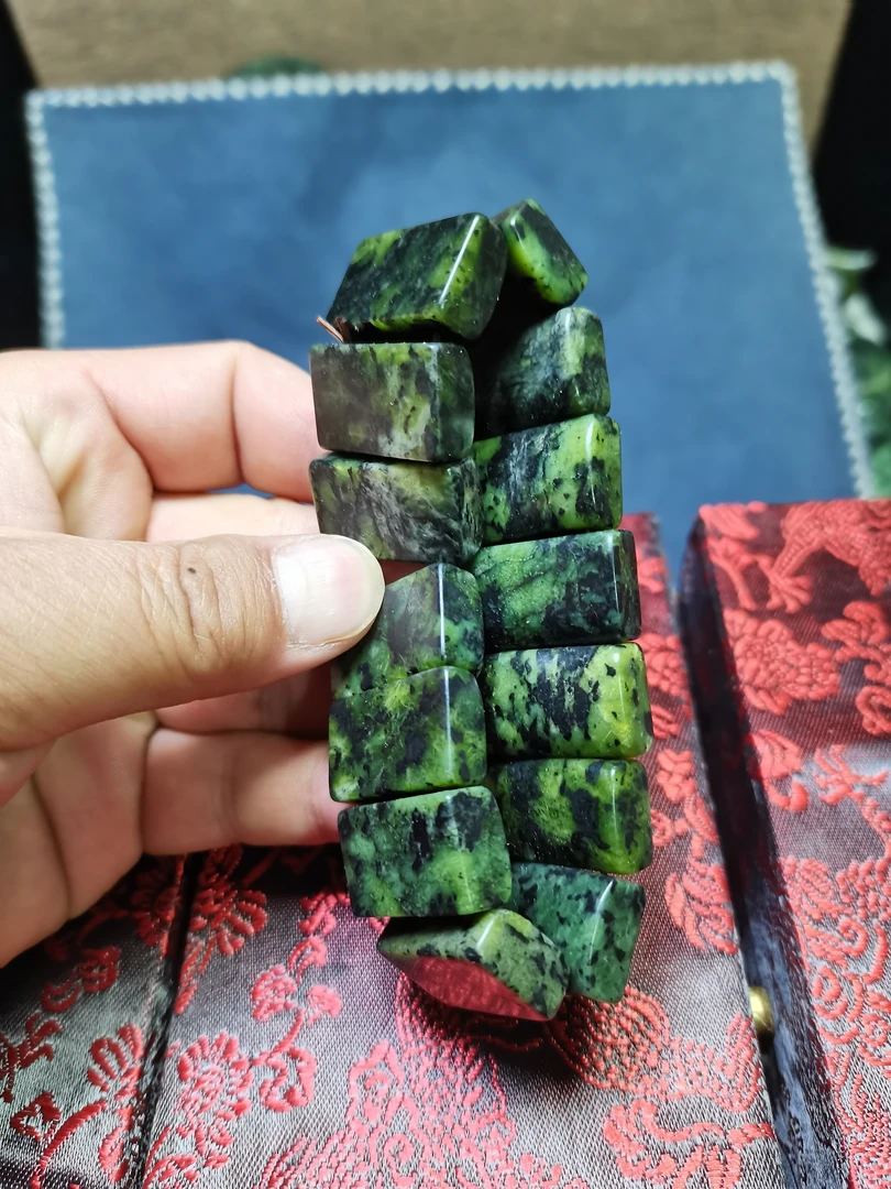 藏玉药王石精品高档手牌手链颜色随机发一个
