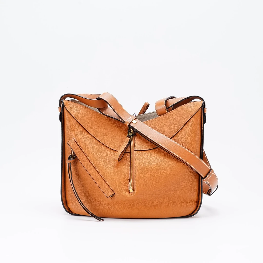 95新 LOEWE/罗意威 【总仓】罗意威 吊床包中号/BG23004577