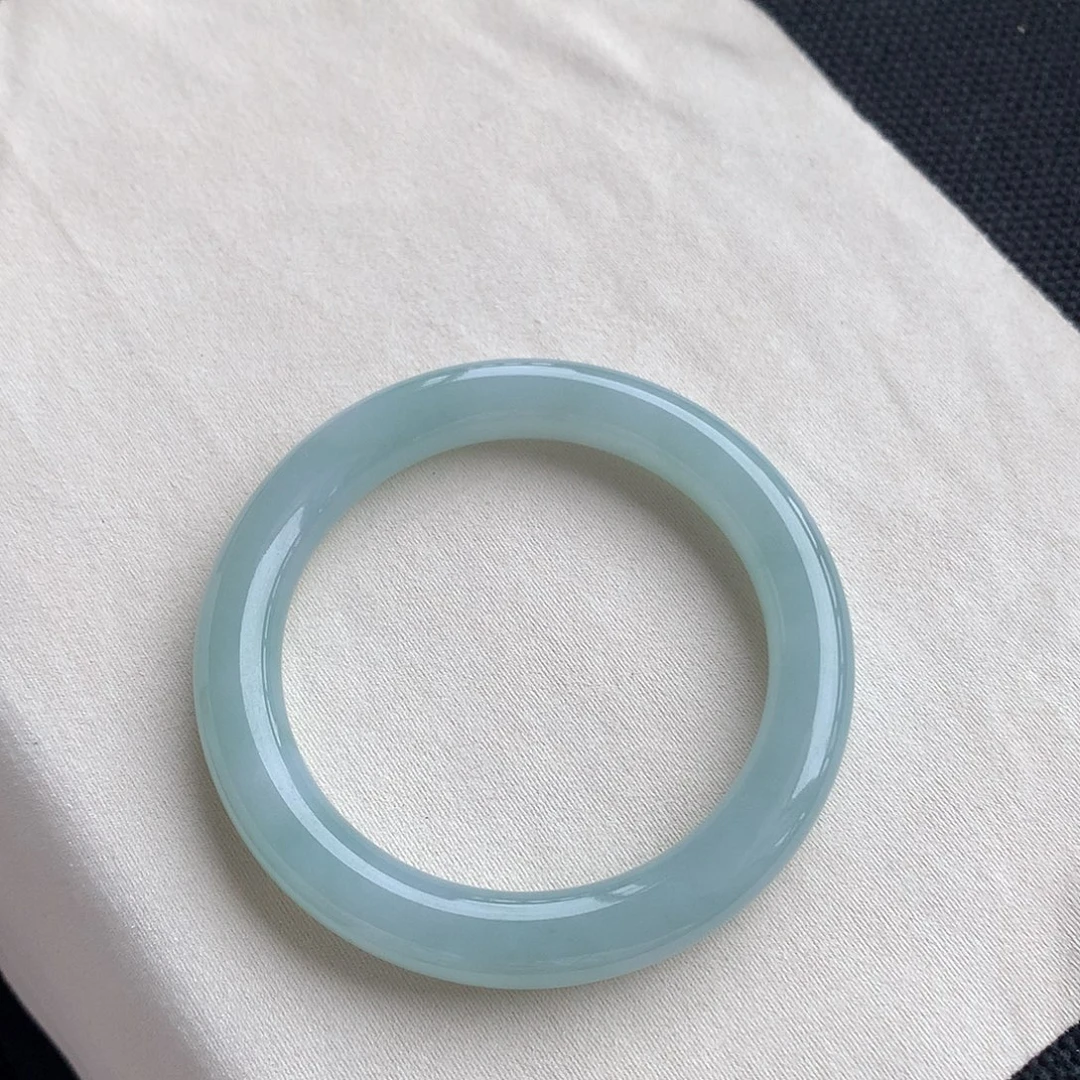 翡翠未镶嵌手镯10号57.5