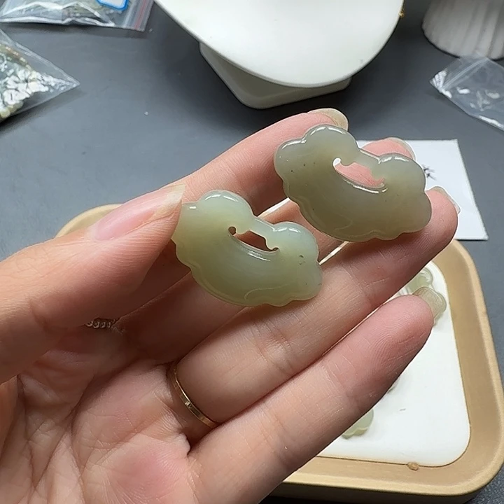 和田玉未镶嵌颈饰23