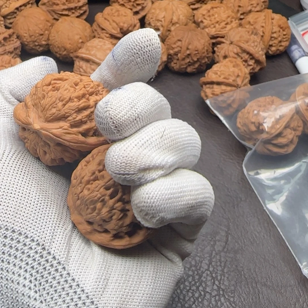 文玩儿核桃凤凰台手把件