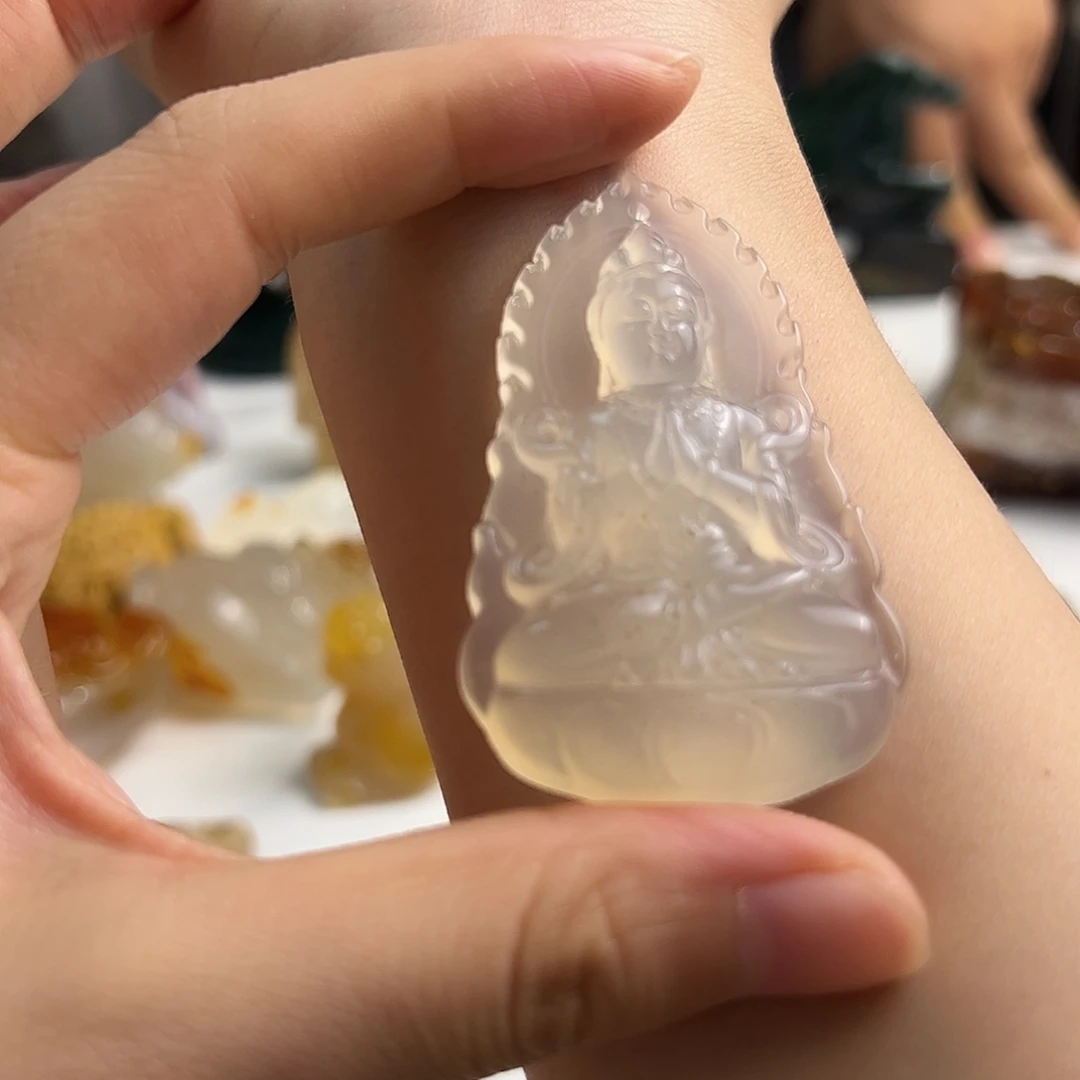 玛瑙/玉髓未镶嵌颈饰