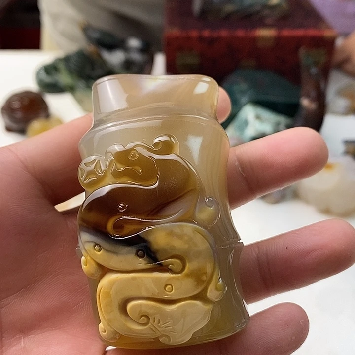 未镶嵌颈饰玛瑙/玉髓