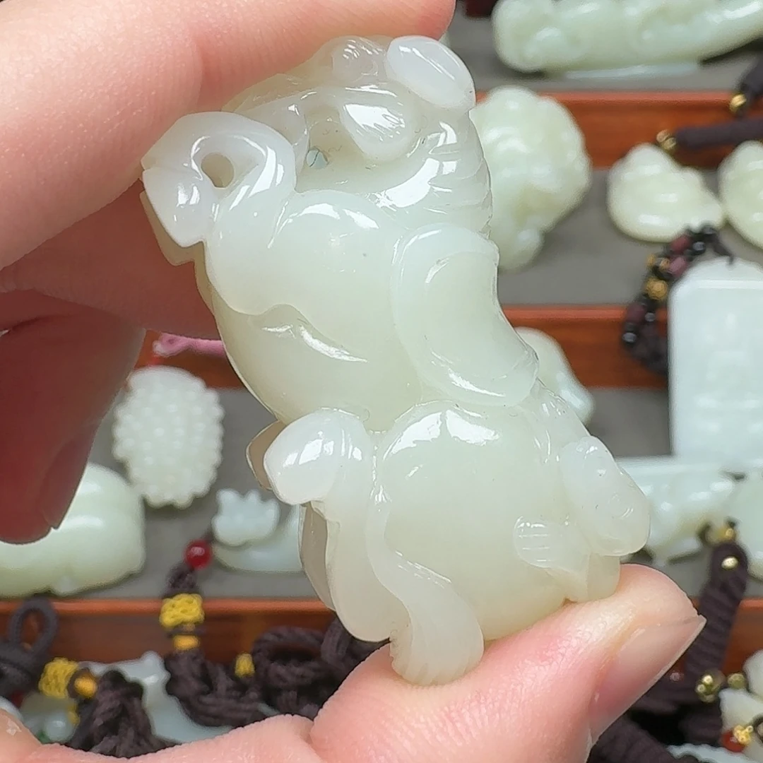 用***1和田玉未镶嵌挂件