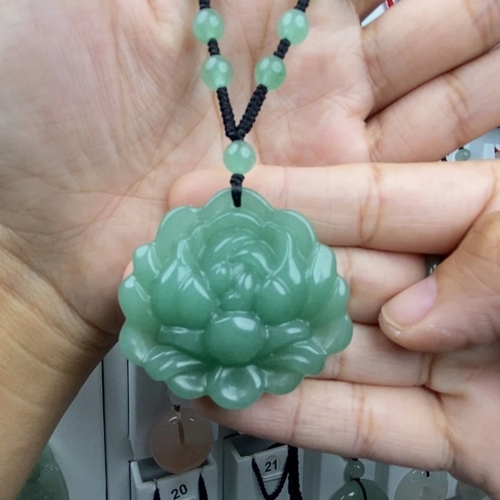 永***5石英质玉未镶嵌颈饰