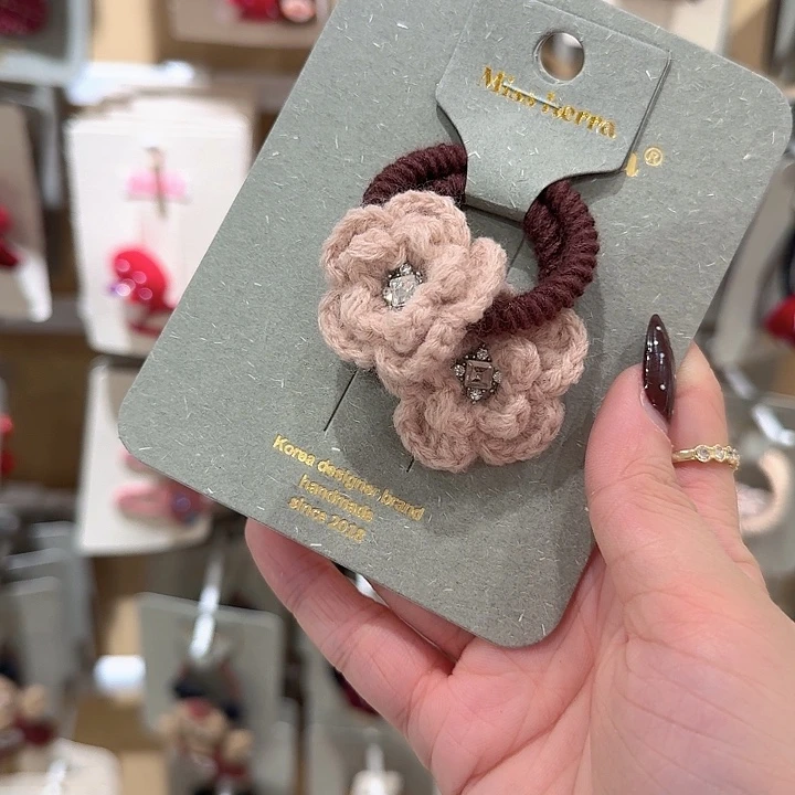 粉色毛线花皮筋两个