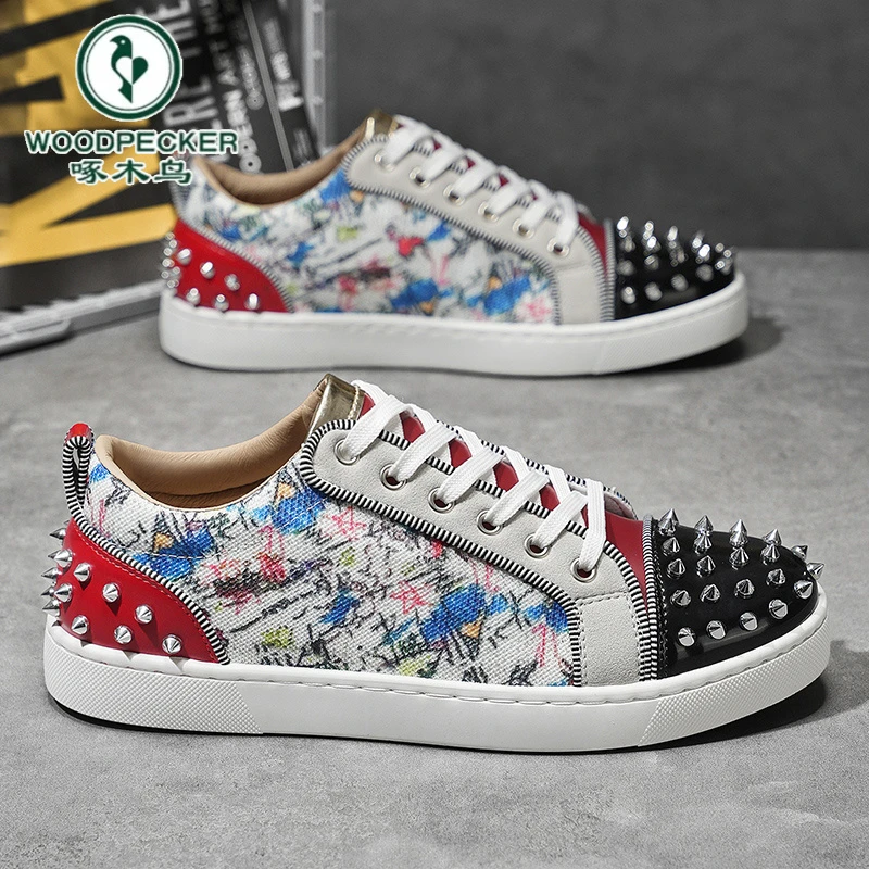 【啄木鸟】正品潮流新款涂鸦铆钉街头板鞋男美发师精神小伙休闲潮鞋