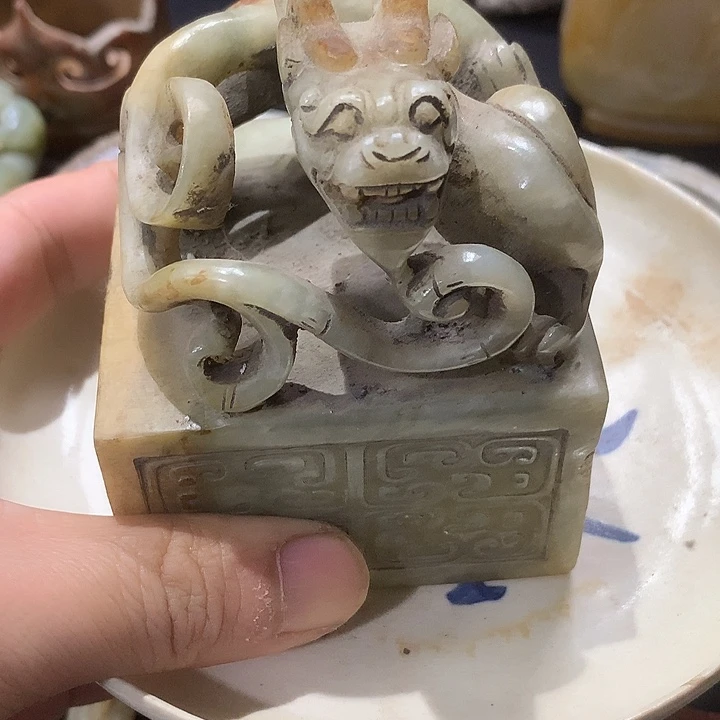 有机玻璃陶瓷艺术品展示