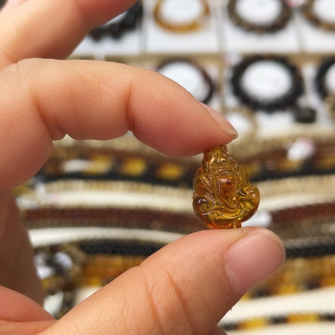 琥珀未镶嵌裸石大