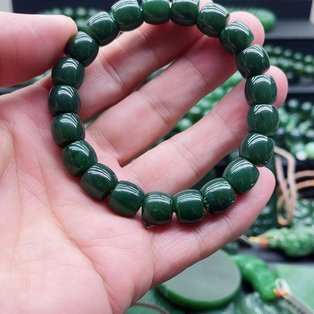 和田玉（碧玉）未镶嵌手链