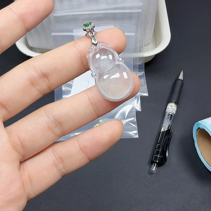 颈饰未镶嵌翡翠吊坠4