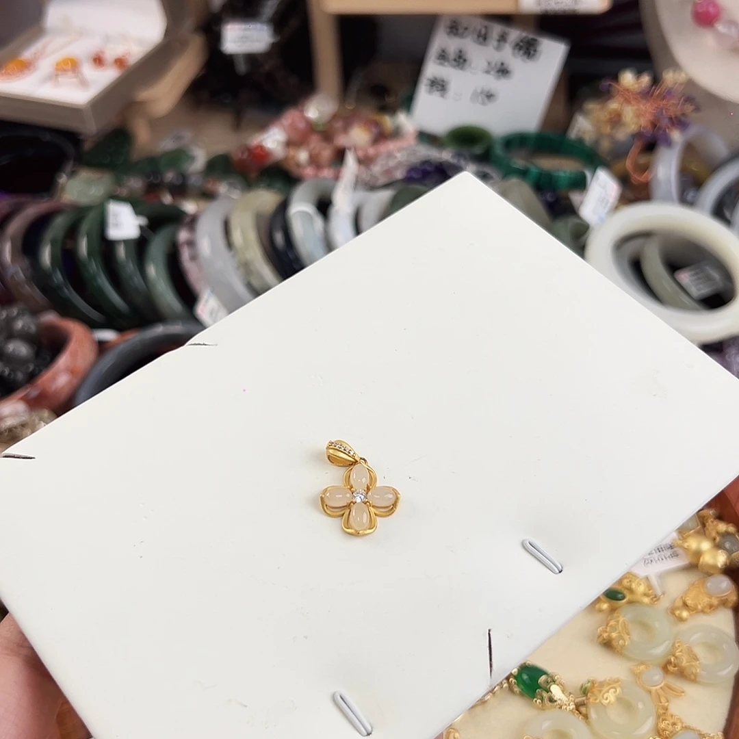 颈饰银S925镀金镶嵌和田玉怦*