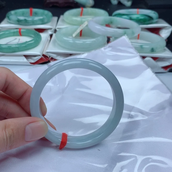 未镶嵌手镯翡翠59圈