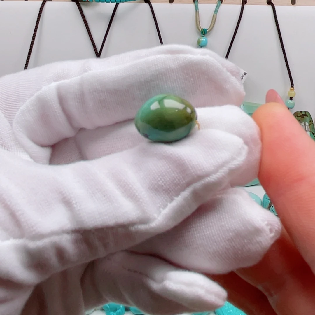 绿松石未镶嵌摆件