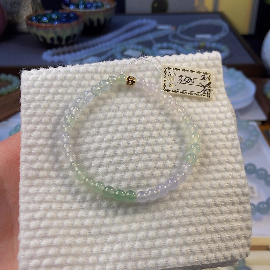 定制翡翠未镶嵌翡翠手串卡5.3