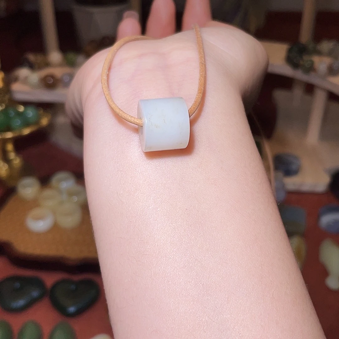 颈饰未镶嵌和田玉麦*