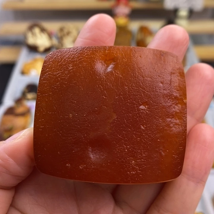 定制琥珀未镶嵌焦皮鸡油红蜜蜡藏扣