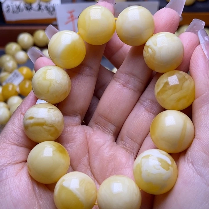 未镶嵌琥珀裸石5