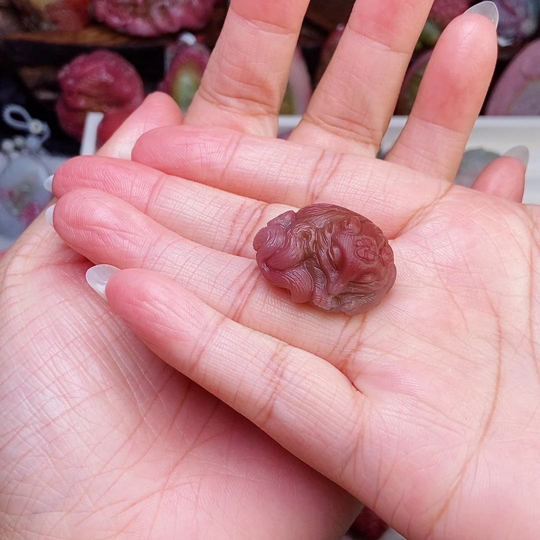 颈饰未镶嵌石英质玉（盐源）如***行