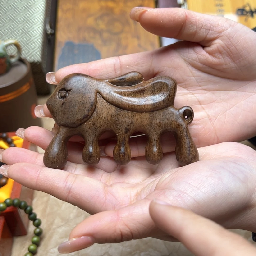 大叶紫檀（黑酸枝木类）