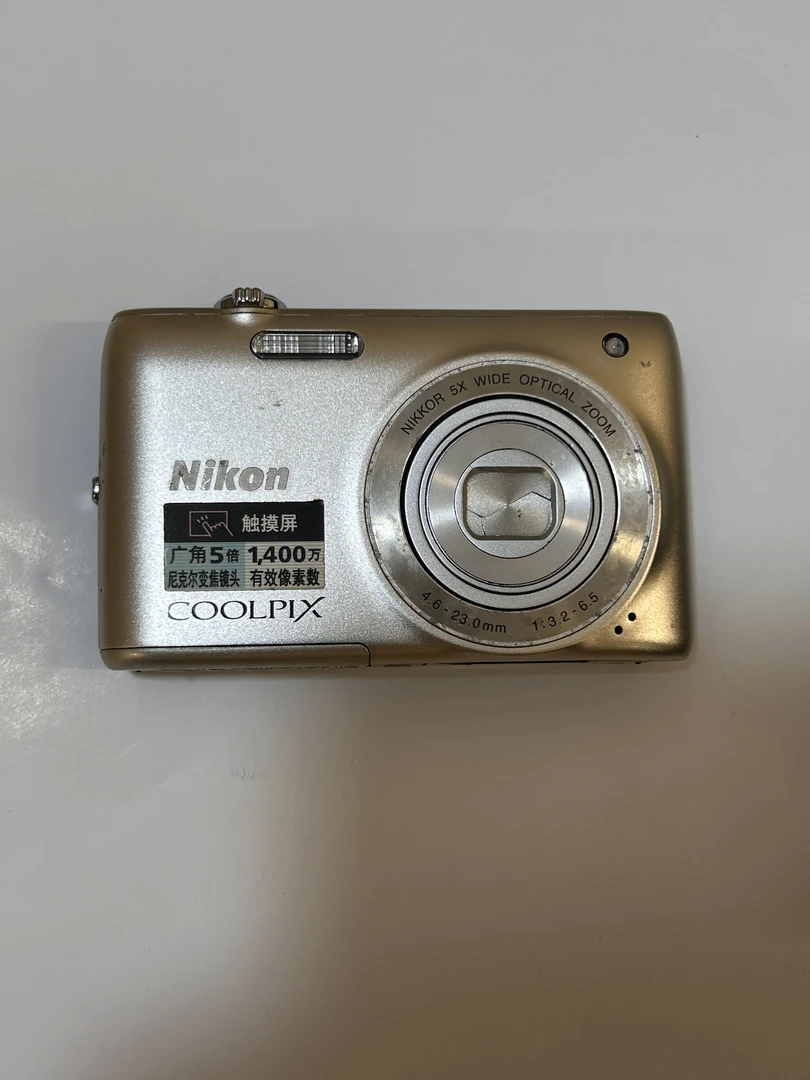 9新 Nikon/尼康 9新尼康s4150 1400万像素5倍光学变焦复古风格