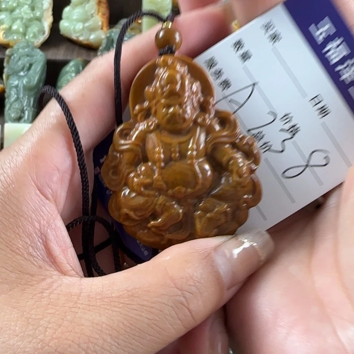 云***制透闪石质玉未镶嵌挂件