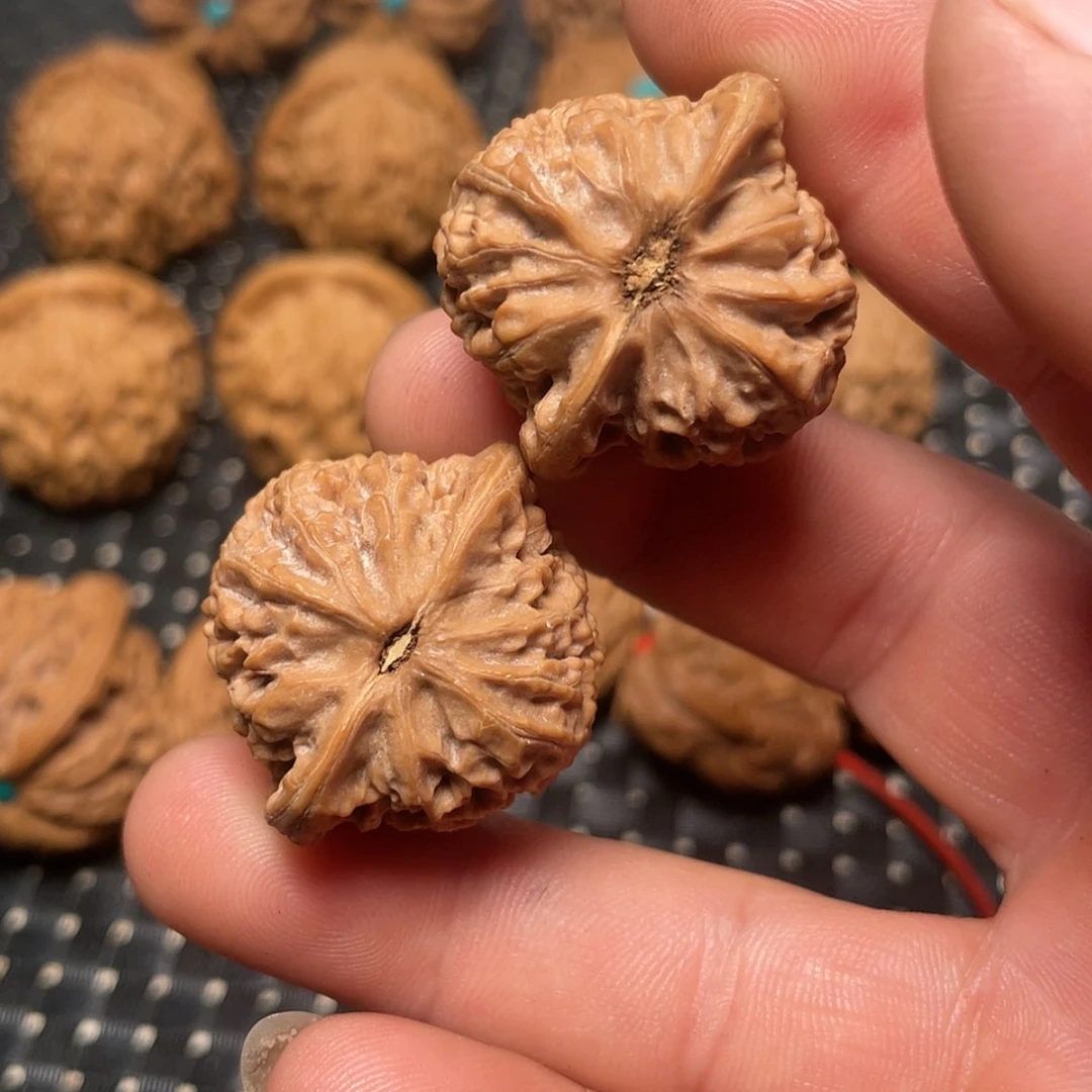 【闪购商品】文玩核桃把件L**r31宫灯狮子头手捻