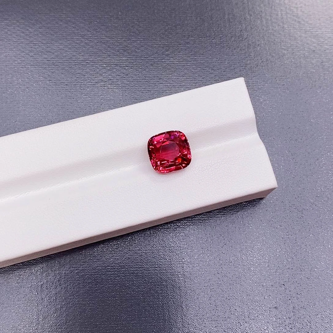 未镶嵌裸石碧玺6.46克拉