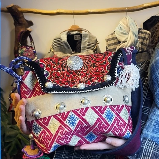 织绣手工制作包包