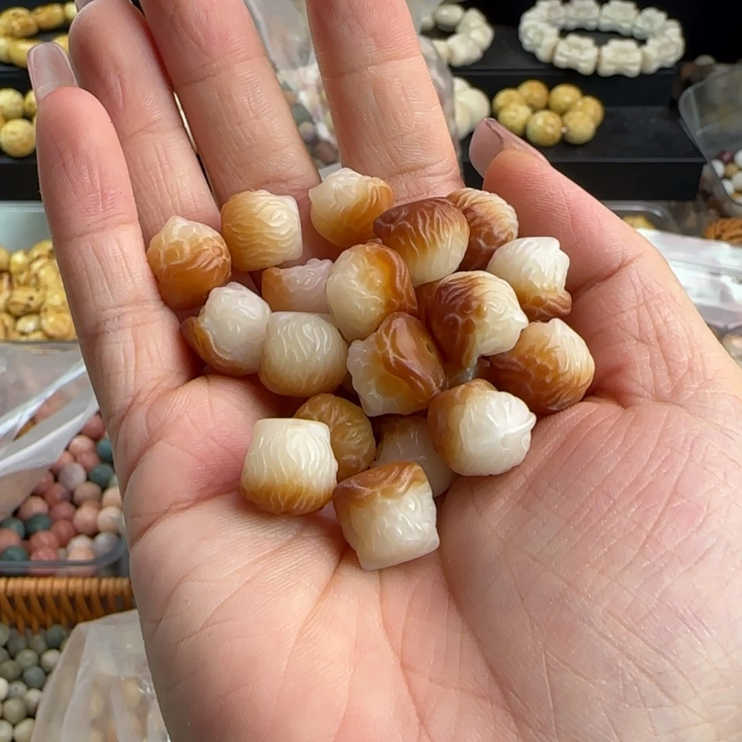 吊坠菩提根/象牙果卡12炭烧渐变醒狮23颗