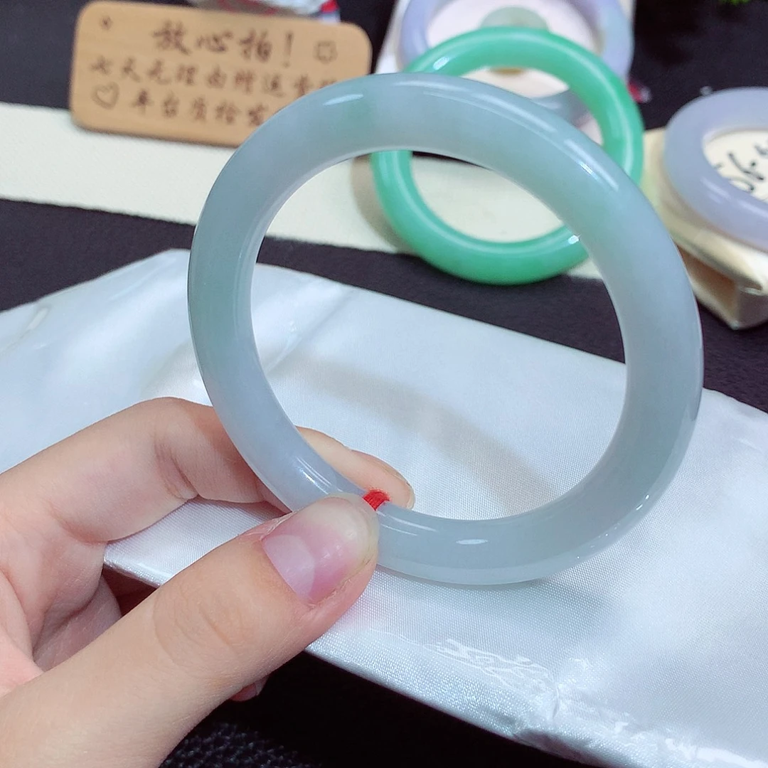 翡翠未镶嵌手镯506