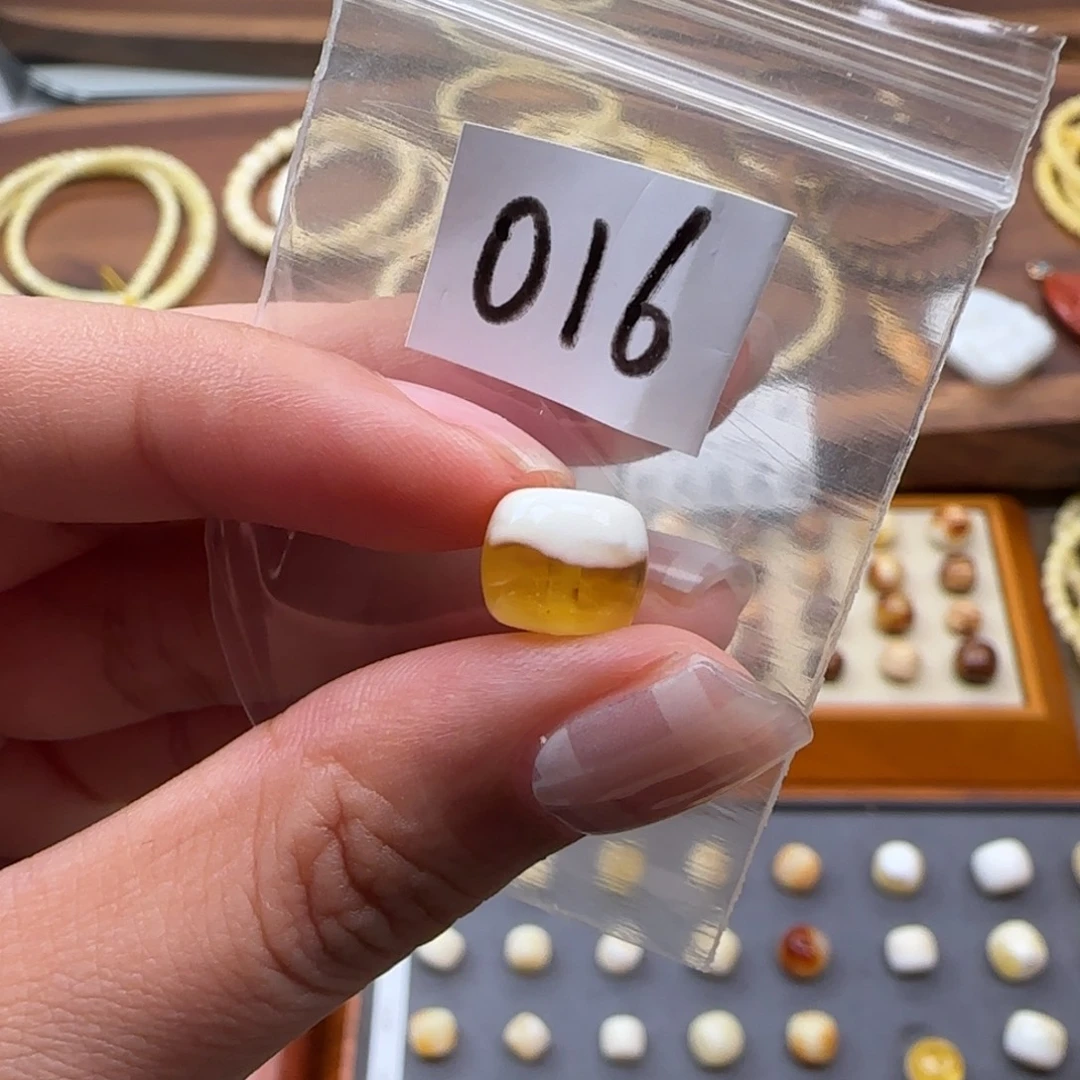 琥珀未镶嵌珠宝奇石9.3mm