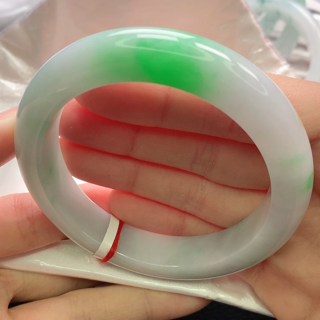 翡翠未镶嵌手镯缅甸5758