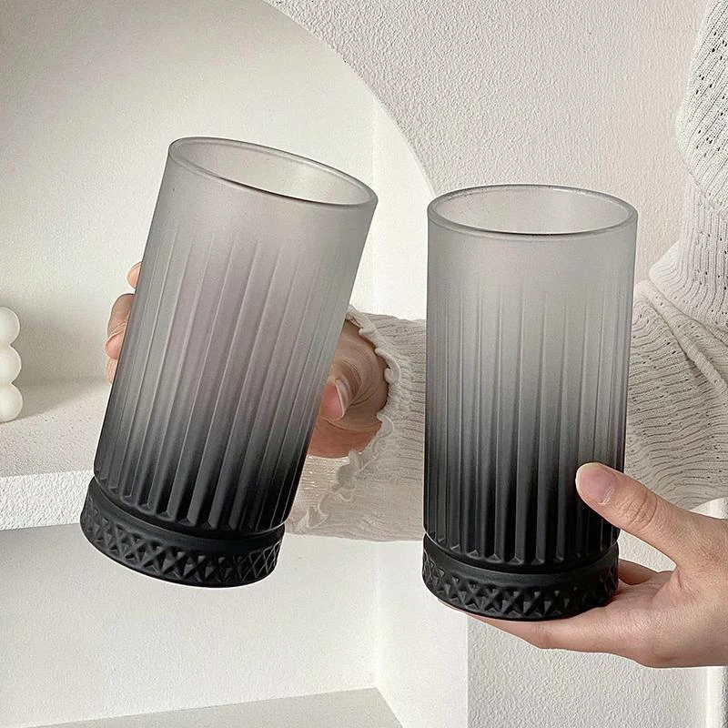 渐变磨砂黑玻璃杯家用设计感小众高颜值复古酒杯喝水饮料咖啡杯子