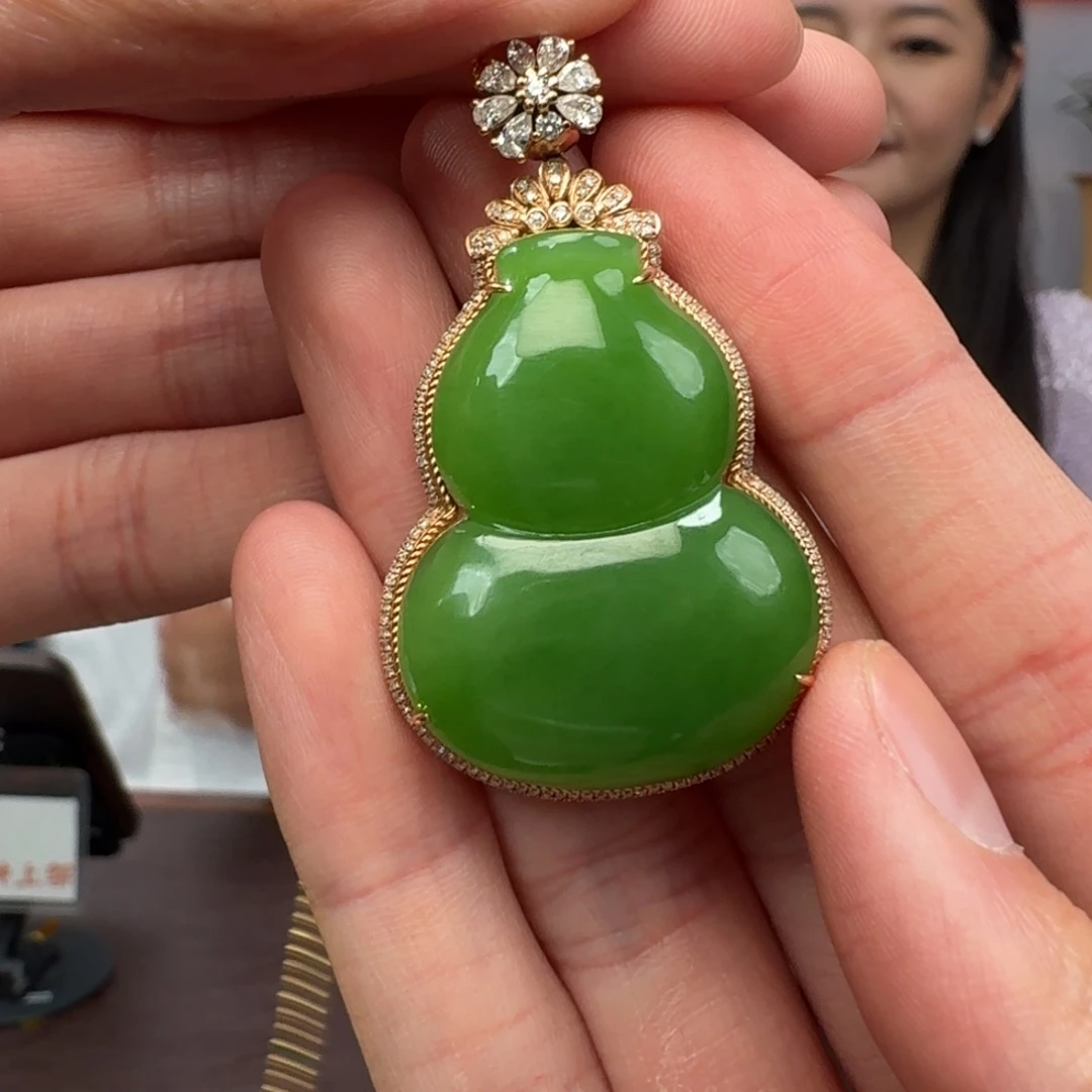 和田玉18K金镶嵌颈饰926少奶奶