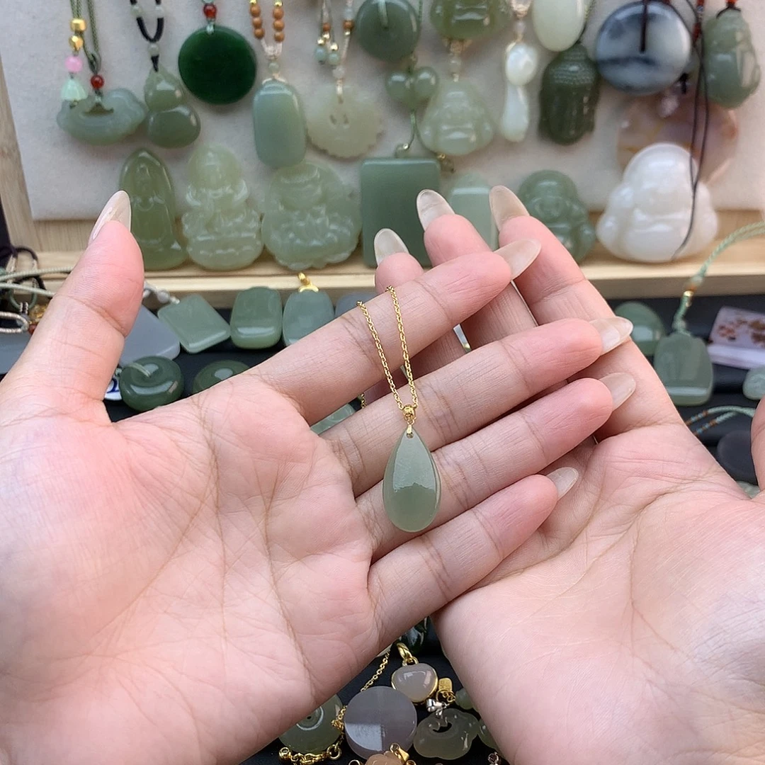 和田玉18K金镶嵌吊坠(不含链)