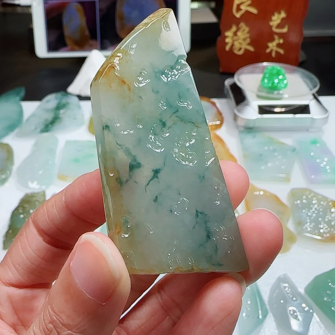 定制翡翠未镶嵌缅甸翡翠挂件