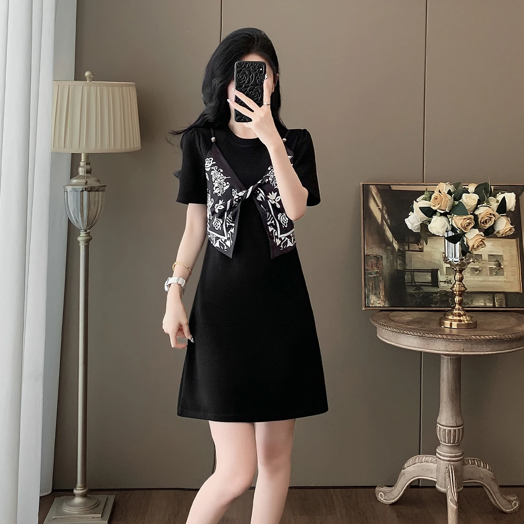 黑色小众设计超好看连衣裙女夏2025新款今年流行漂亮拼接时尚裙子