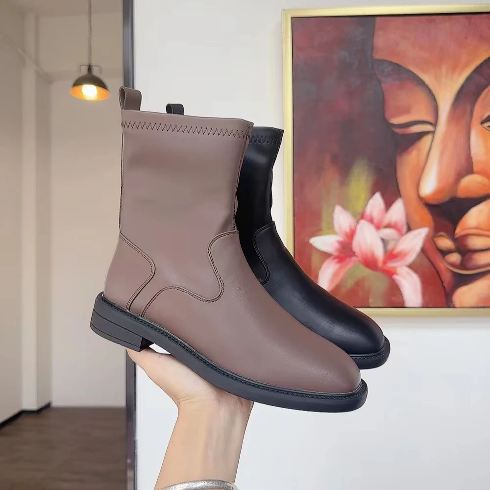 6802-3新款圆头中帮舒适软底马丁靴仓